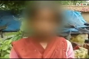 Bé gái 10 tuổi bị hãm hiếp trước cả làng