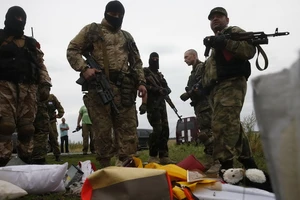 Quốc tế tức giận vì quân ly khai cản trở cuộc điều tra MH 17 bị bắn hạ