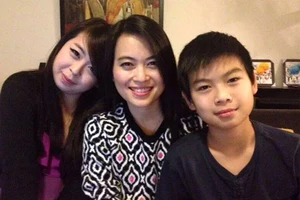 Nạn nhân gốc Việt trên MH 17 là ba mẹ con đang trên đường về nước nghỉ hè