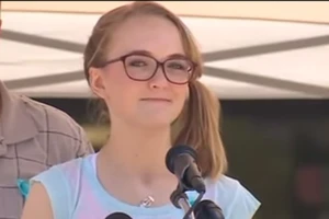 Bé gái 15 tuổi may mắn sống sót khi cả gia đình bị giết hại