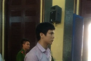 Mâu thuẫn khi xem bảng lương thưởng, một công nhân chết, một người lãnh án 20 năm