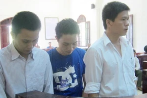 ​Bị tù vì trộm két sắt nhà người yêu 