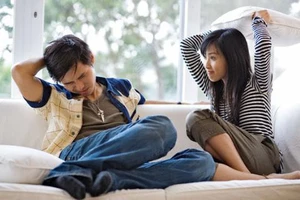 Cáu gắt cũng là dấu hiệu nàng cần 'chuyện ấy'