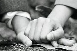 Đừng cố giữ một mối quan hệ không hạnh phúc