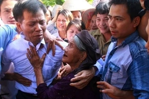 Chưa hủy hai bản án dân sự liên quan đến ông Chấn