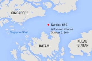 Các thuyền viên tàu Sunrise 689 đấu trí với bọn cướp như thế nào?