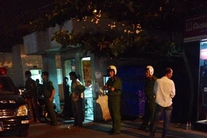 Hàng chục người truy sát từ nhà đến bệnh viện