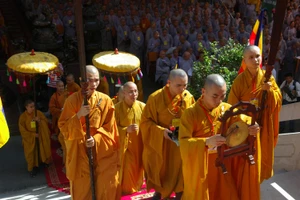 Chùm ảnh đại lễ cầu siêu nạn nhân TNGT xúc động