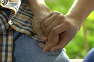 Đồng nghiệp đồng tính ‘đốt nhà’ tôi