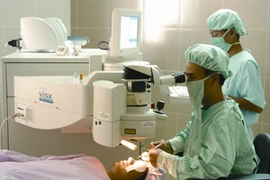 Lấn cấn vụ kiện đòi bồi thường 85.000 USD với bệnh viện Mắt Sài Gòn