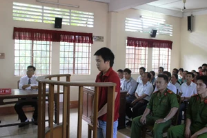 Nguyên trung sĩ công an xả súng vào đồng đội: Tất cả chỉ vì chữ 'tình'