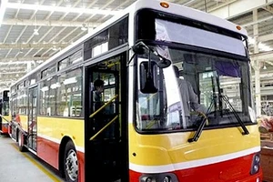 Làm tuyến xe buýt nhanh trên hành lang đại lộ Võ Văn Kiệt – Mai Chí Thọ