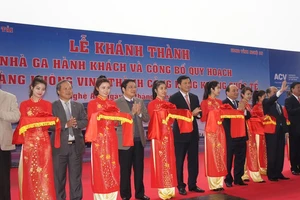 Khánh thành Dự án nâng cấp QL1A và Cảng hàng không quốc tế Vinh
