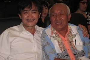 Hội nhà văn TP.HCM trao giải thưởng cho các tác giả đoạt giải năm 2014