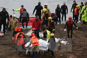 Số người chết trong vụ máy bay TransAsia lên đến 40 người