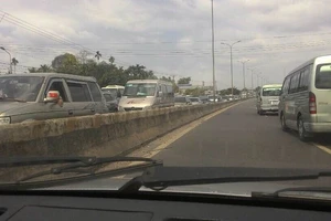 Mùng 4 Tết: ‘Chôn chân’ trên đường đi Vũng Tàu