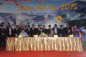 Chủ tịch Quốc hội gặp mặt đầu năm các nhà đầu tư tại Nghệ An