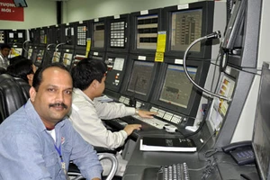 Kiểm soát chặt giấy phép lao động của người nước ngoài 