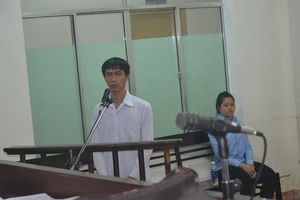 Ra tù vào tội liên tục suốt 20 năm 