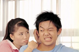 Những mẫu phụ nữ tự tay ‘đốt nhà’