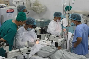 Người nghèo được tiếp cận kỹ thuật cao ở bệnh viện tuyến dưới