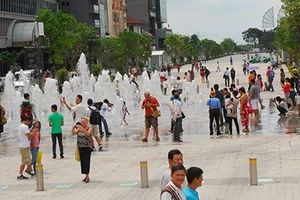 Tăng cường công an mật phục, camera an ninh cho phố đi bộ Nguyễn Huệ