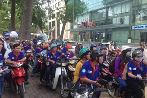 Hàng ngàn sĩ tử bắt đầu đổ về Sài Gòn