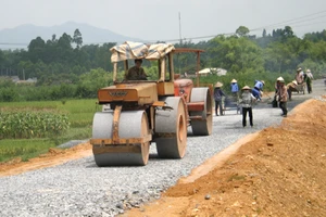 Dân Cần Thơ góp 34% tổng vốn xây dựng giao thông nông thôn