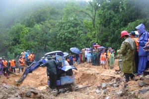 Vỡ tuyến ống chính cấp nước sạch cho Hạ Long và Cẩm Phả