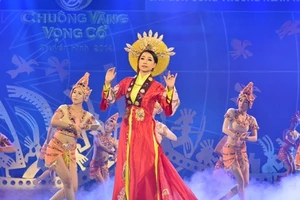 Chuông vàng vọng cổ có huấn luyện viên như The Voice