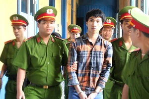 Kẻ gian trộm xe rồi giết người diệt khẩu trong vườn điều