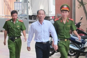 'Dân bán thì không sao chứ công an đi bán là chết'