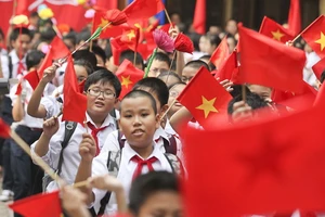 Cả nước cùng tổ chức lễ khai giảng trong sáng 5-9