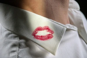 Tự thú … ngoại tình