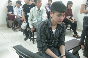 Đâm chết đồng nghiệp vì không được hát karaoke