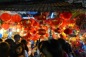 Hà Nội lung linh mùa trung thu