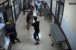 'Đại náo' BV Đa khoa Sài Gòn lúc rạng sáng