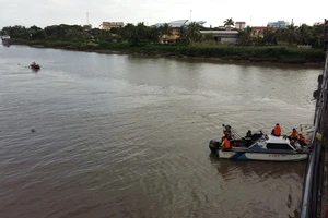 Nam thanh niên ngã xuống sông Lạch Tray mất tích