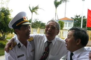 Cựu binh Trường Sa xúc động về thăm huyện đảo