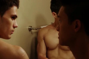 Những câu chuyện đằng sau 'động' bán dâm đồng tính thâu đêm suốt sáng