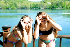 9 biểu hiện kinh điển của cô nàng háo sắc