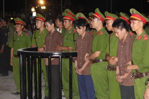 Xử vụ thảm sát Bình Phước: Dương, Tiến lãnh án tử, Thoại 16 năm tù 