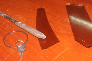 Hai vợ chồng khống chế con tin đòi gặp lãnh đạo thành phố