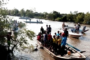 Tài công không bằng lái gây chết người, khởi tố chủ ca nô