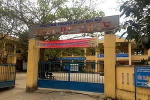 Nhóm học sinh đánh bạn chấn thương sọ não vẫn đi học bình thường