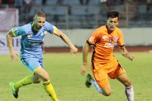Merlo đưa SHB Đà Nẵng lên ngôi nhì bảng