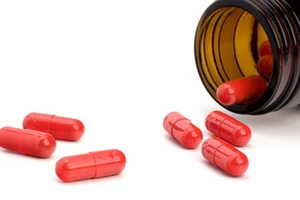 Bán thuốc lậu bị phạt 94 triệu đồng