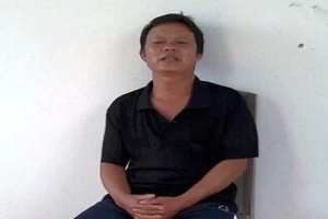 Chồng chém lìa tay vợ rồi quăng xuống kênh trong đêm tối