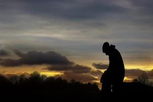 Vì sao đàn ông thất tình đau đớn hơn phụ nữ?