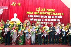 Đại học Huế có thêm 21 giáo sư, phó giáo sư